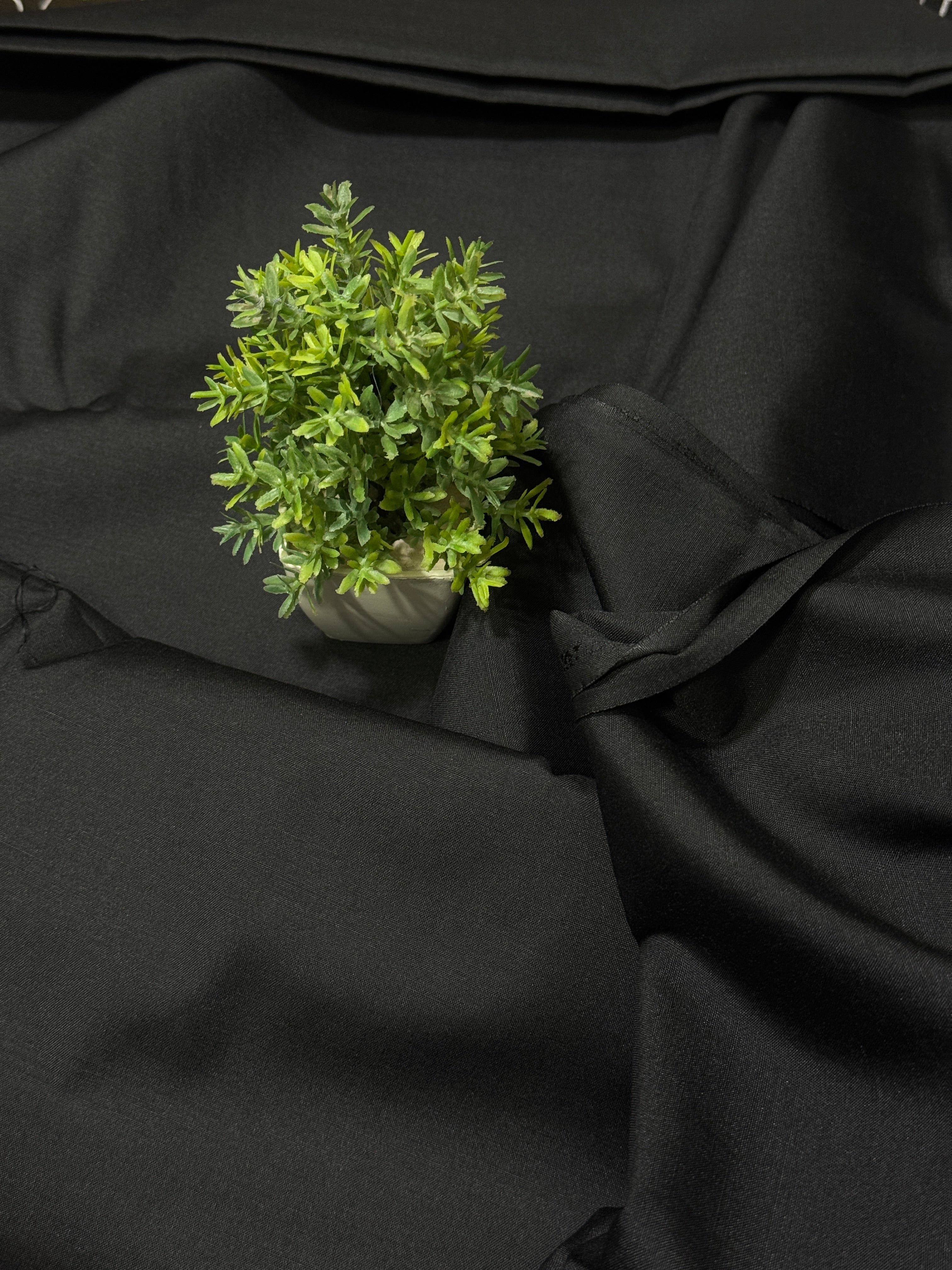 J. MALAI BOSKI (UNSTITCHED) BLACK