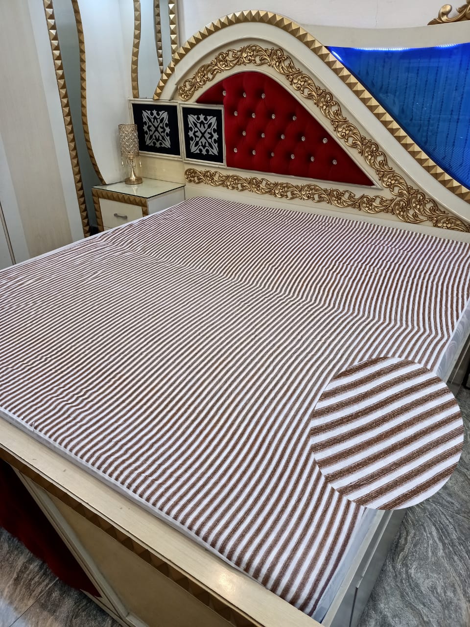 WATERPROOF MATTRESS COVER LINNING BROWN